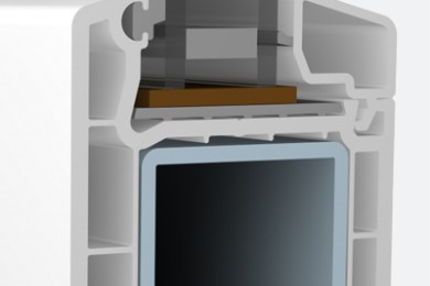 Taq-Usi-Softline-70-6-Secțiune transversală a unui profil de fereastră PVC cu cameră de izolare termică și ranforsare metalică.